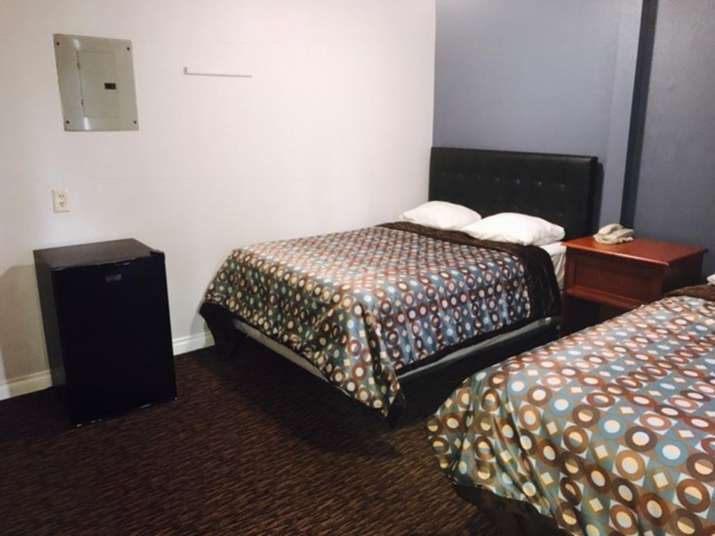 Kings Row Inn Milwaukie Extérieur photo